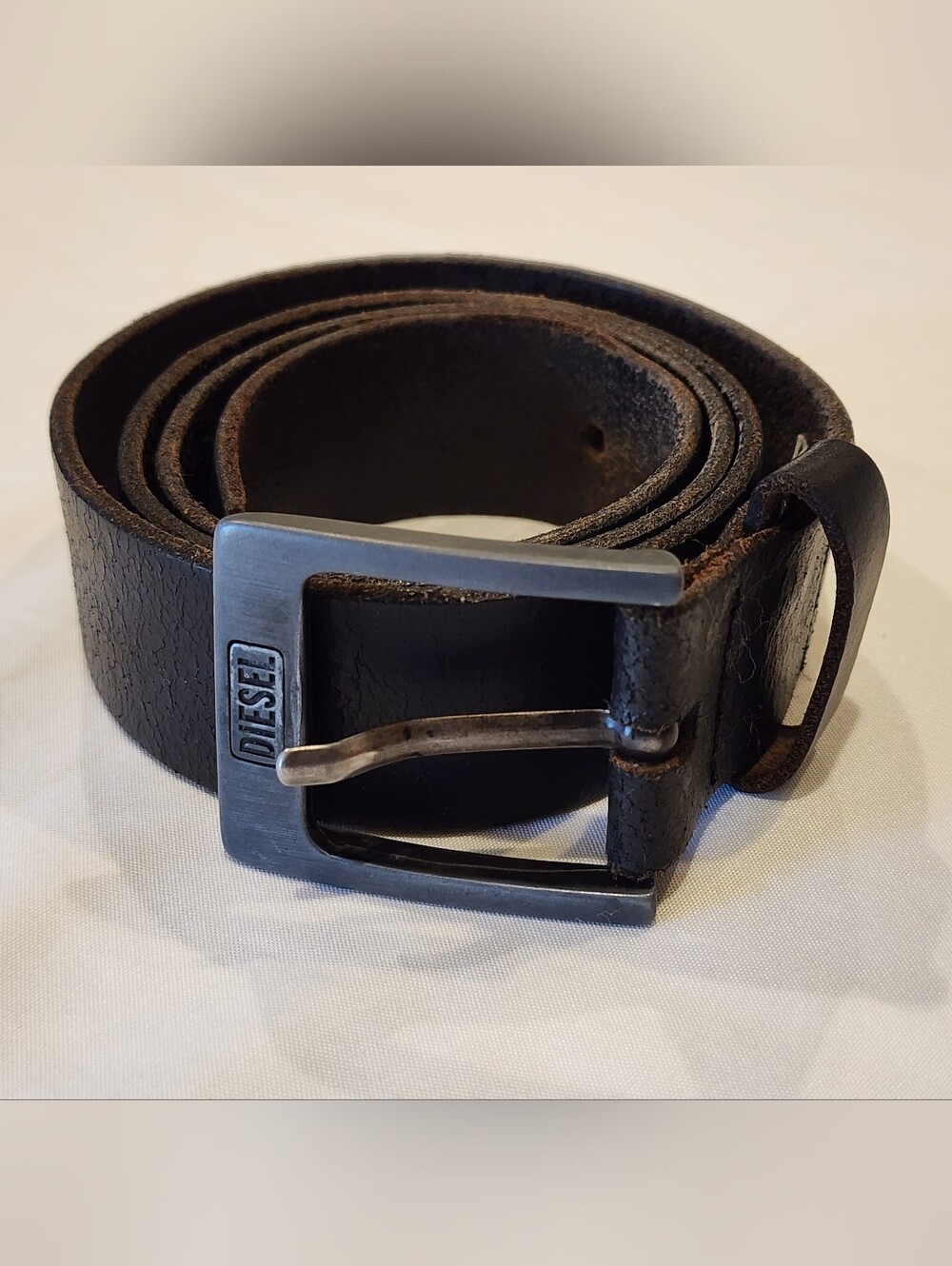 Diesel Men's Black Leather Belt with Brushed Metal Buckle